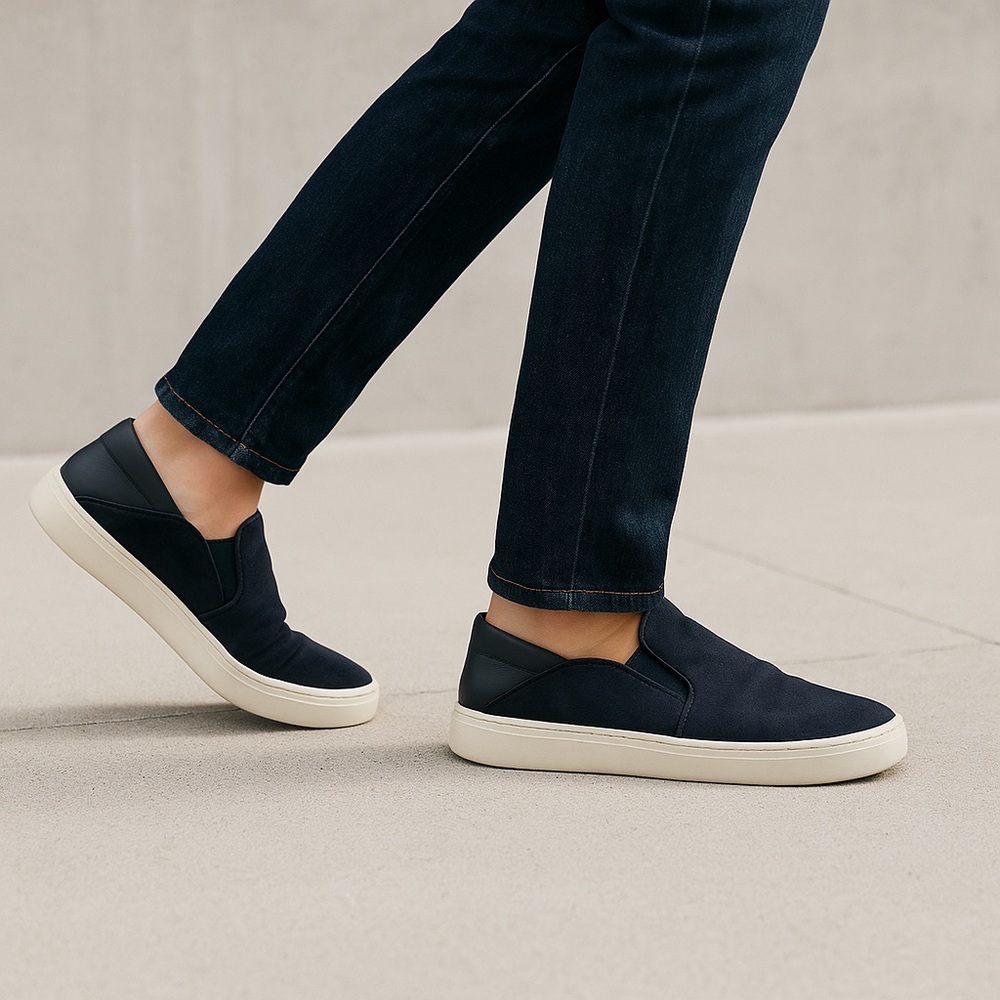 Vince Garvey Slip-On Sneakers Coastal Navy Suede Women’s Size 8 Luxury Casual